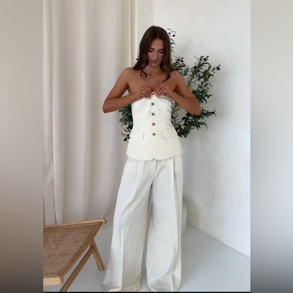 ZARA BUTTONED VEST TOP - Picture 13 of 17